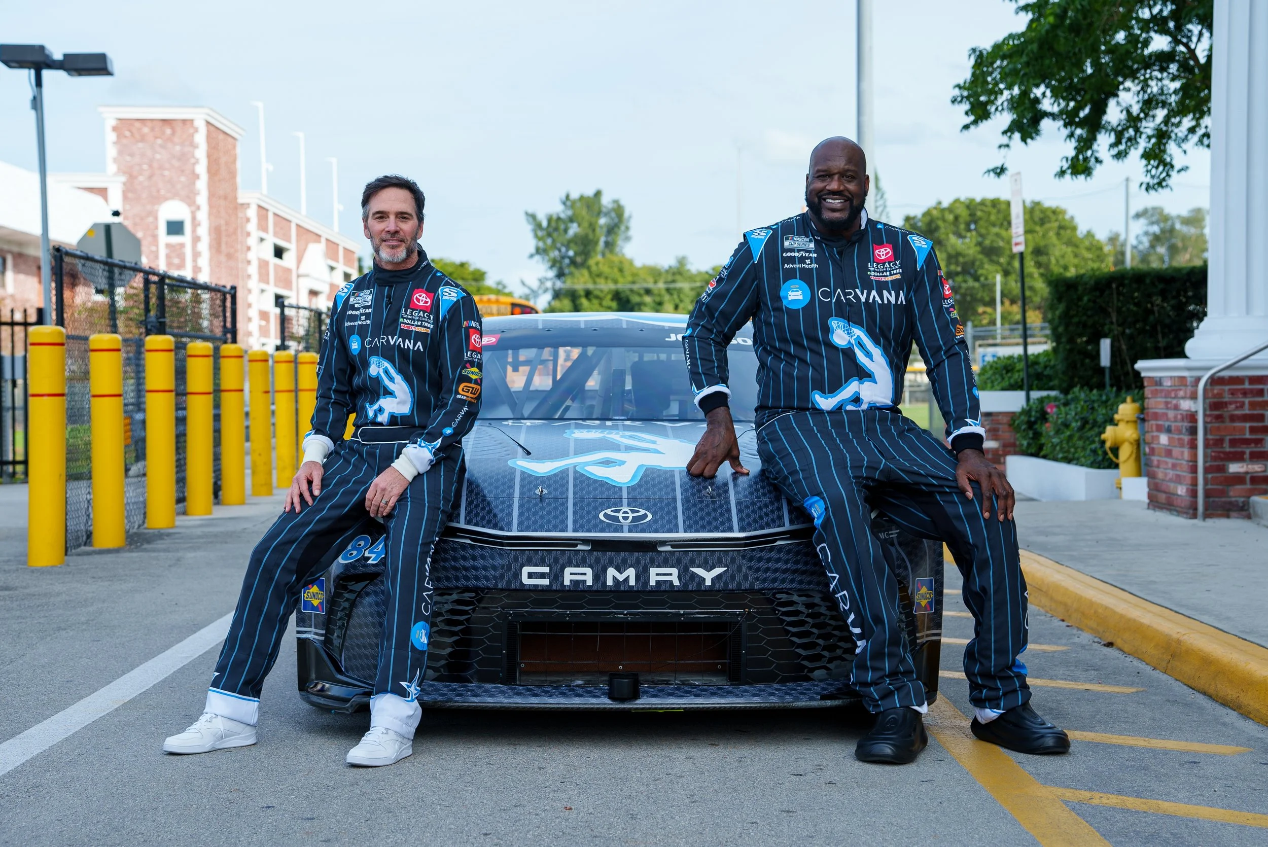 CARVANA, JIMMIE JOHNSON, PARTNER WITH SHAQUILLE O'NEAL FOR DAYTONA